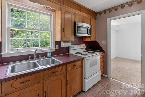 $525,000 | 710 Twin Oaks Road, Davidson, NC 28036