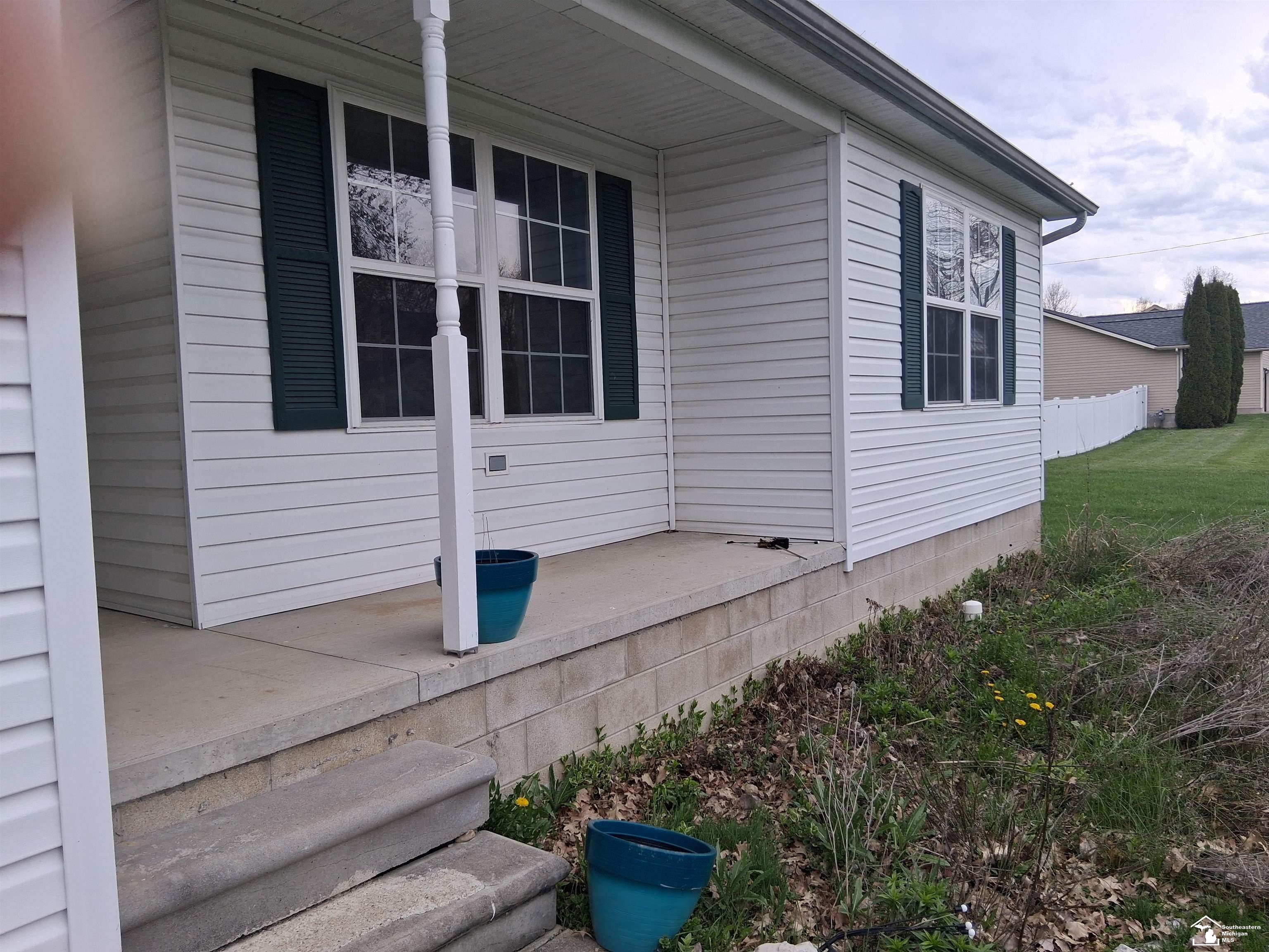 4601 Sycamore Road Newport, MI 48166 - Photo 2 of 29