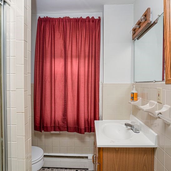 120 Hope Road Cranston, RI 02921 - Photo 12 of 39