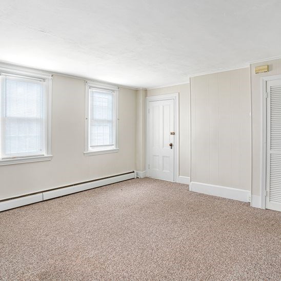 120 Hope Road Cranston, RI 02921 - Photo 17 of 39