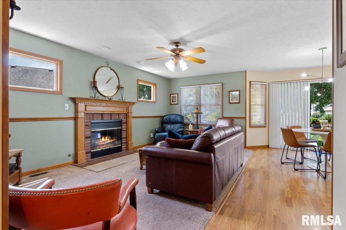 2005 Palo Alto Drive Springfield, IL 62711 - Photo 5 of 38 Gallery Image 5