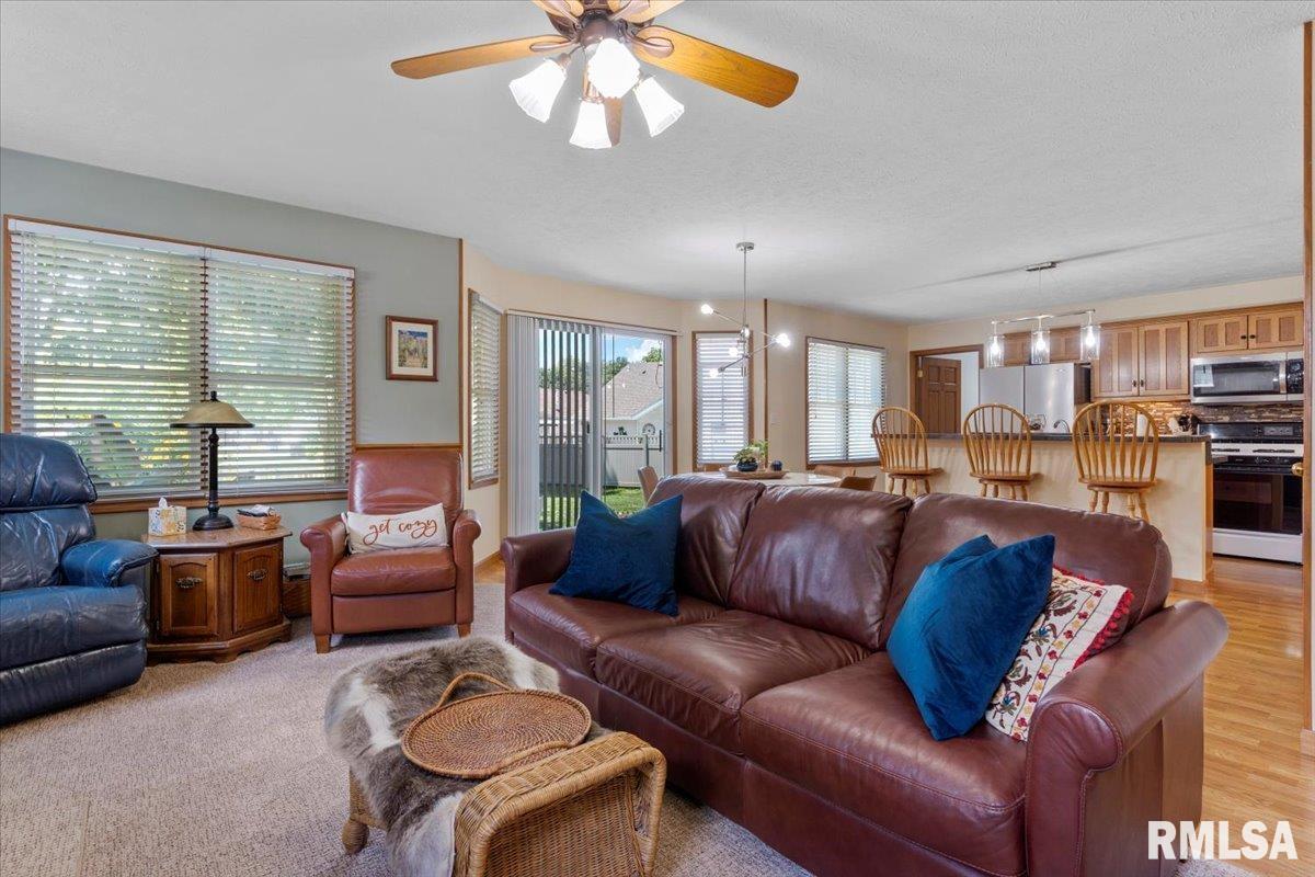 2005 Palo Alto Drive Springfield, IL 62711 - Photo 6 of 38 Gallery Image 6