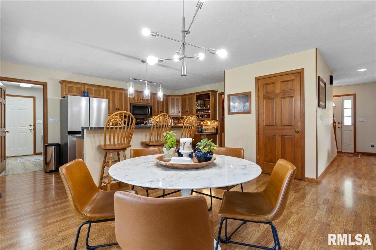2005 Palo Alto Drive Springfield, IL 62711 - Photo 9 of 38 Gallery Image 9