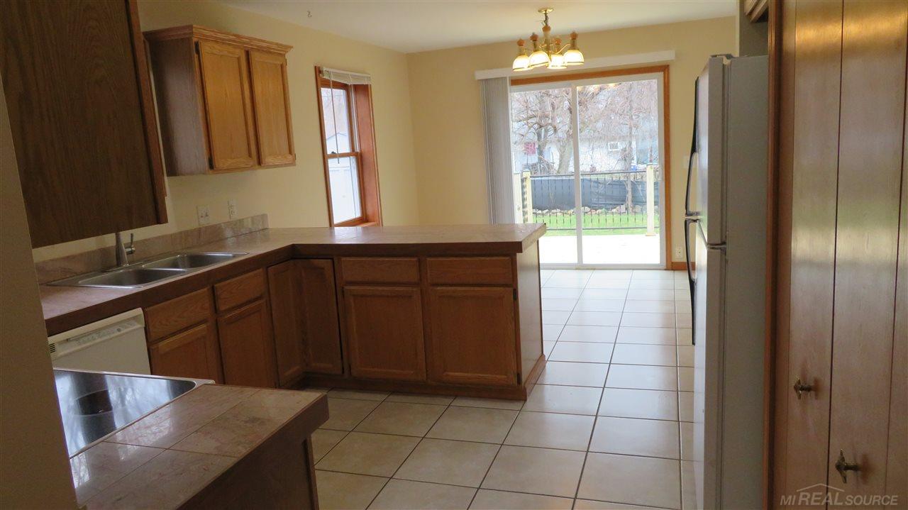 3515 Longview Avenue Rochester Hills, MI 48307 - Photo 12 of 24