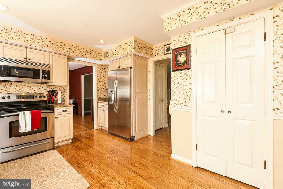 1769 Florence Road Mount Airy, MD 21771 - Photo 9 of 30 a view of a refrigerator in the city view