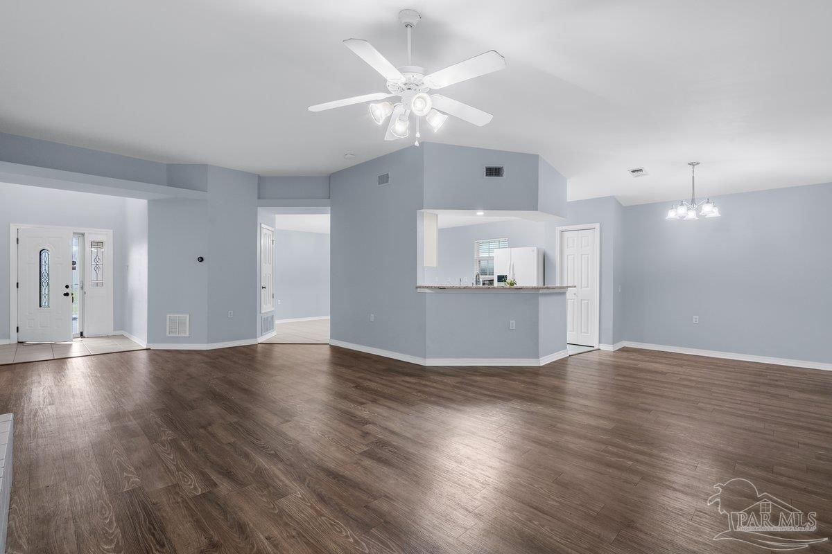 1039 Brownfield Road Pensacola, FL 32526 - Photo 7 of 41