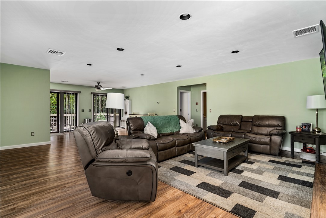 774 Cooper Road Glocester, RI 02814 - Photo 23 of 37 Guest House