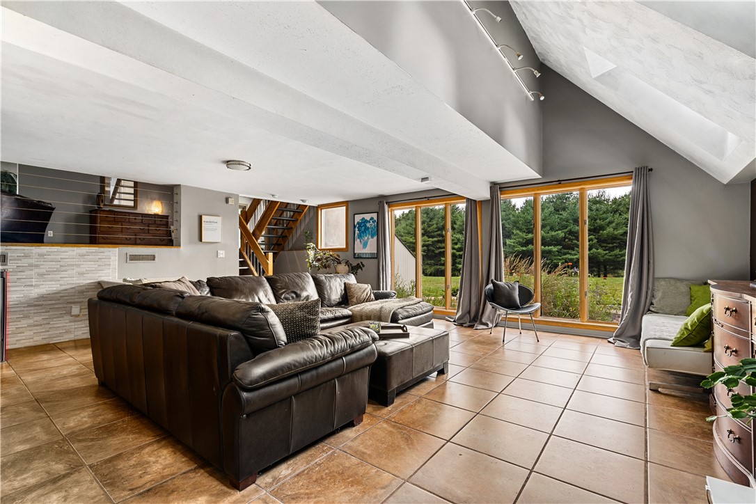 774 Cooper Road Glocester, RI 02814 - Photo 5 of 37