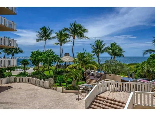 $1,195,000 | 1111 Crandon Boulevard, Unit B804, Key Biscayne, FL 33149