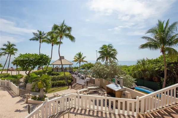 $1,195,000 | 1111 Crandon Boulevard, Unit B804, Key Biscayne, FL 33149