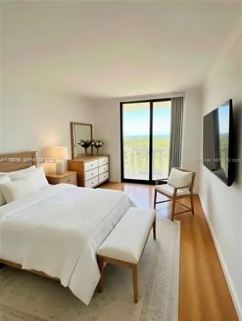 $1,195,000 | 1111 Crandon Boulevard, Unit B804, Key Biscayne, FL 33149