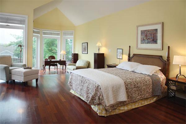 76 Huntington Road Newton, MA 02458 - Photo 10 of 19 Gallery Image 10