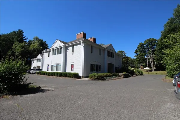 $1,000,000 | 40 Main Street North, Woodbury, CT 06798