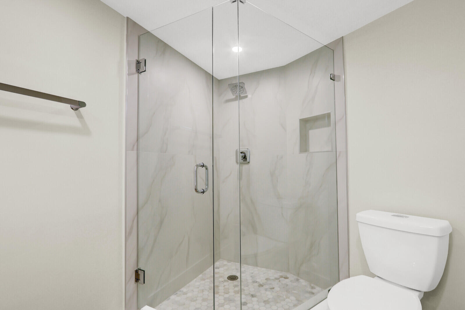 5420 North Ocean Drive, Unit 506 Singer Island, FL 33404 - Photo 28 of 58 27_Image_27_mls