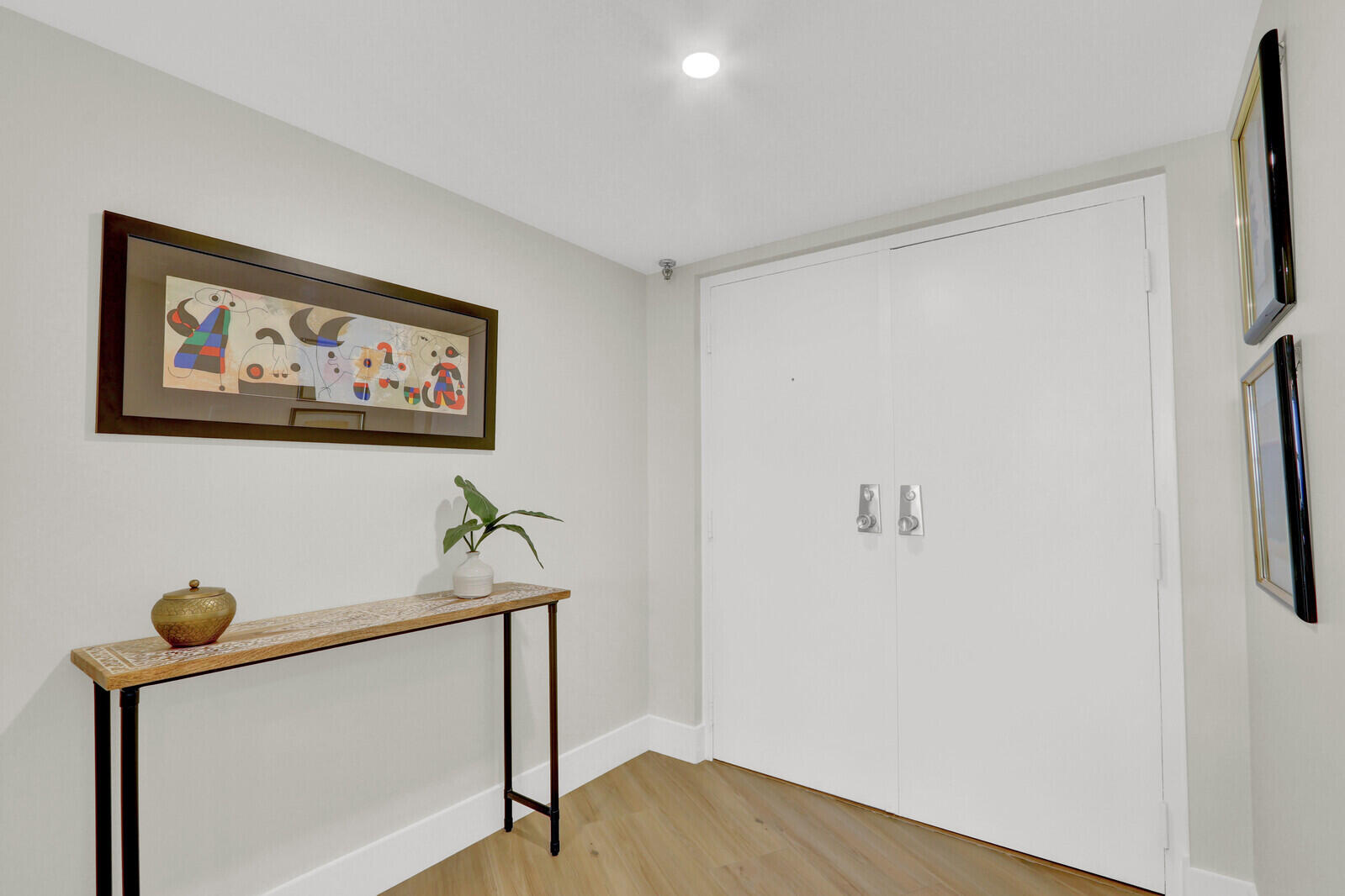 5420 North Ocean Drive, Unit 506 Singer Island, FL 33404 - Photo 3 of 58 02_Image_2_mls