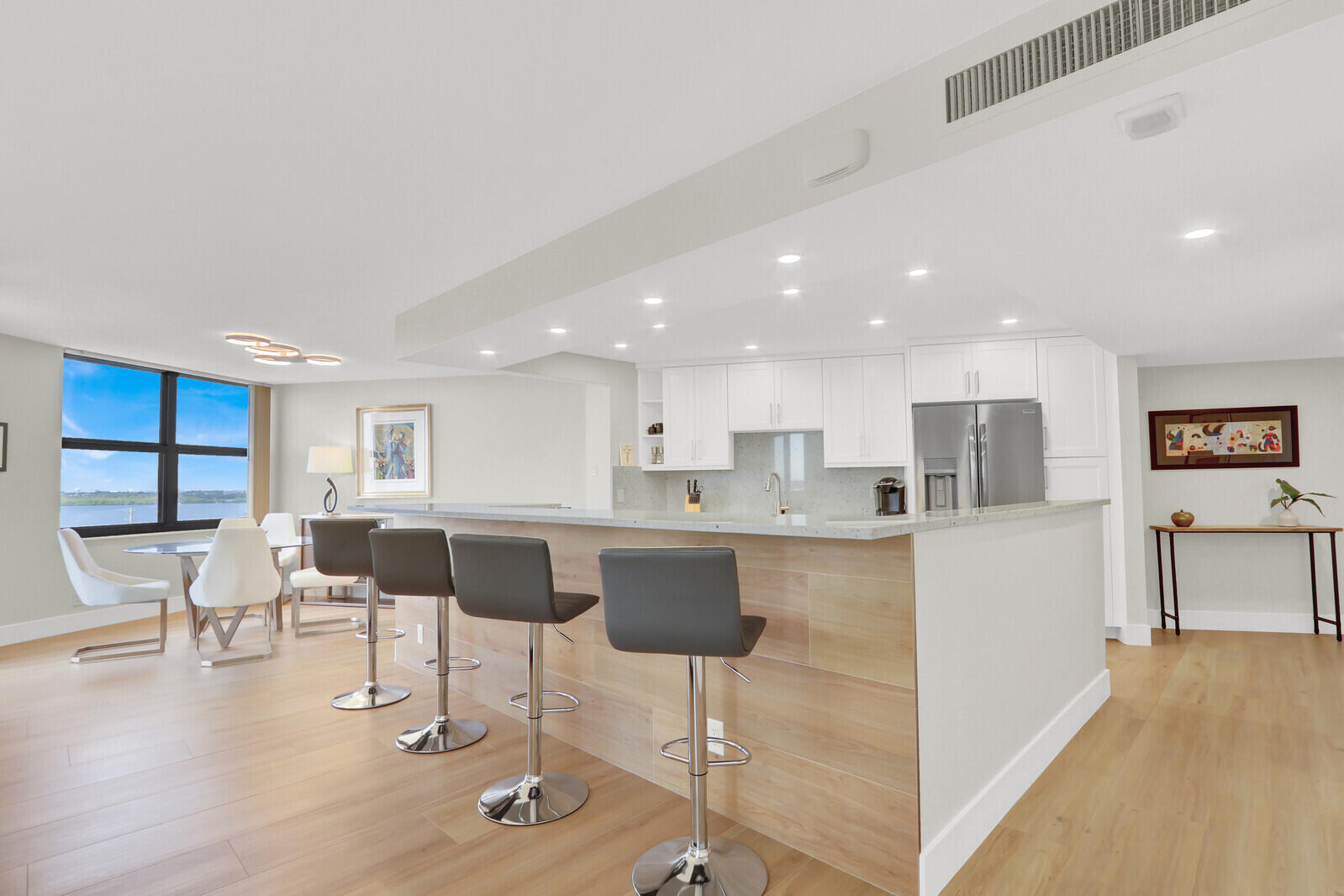 5420 North Ocean Drive, Unit 506 Singer Island, FL 33404 - Photo 6 of 58 04_Image_4_mls