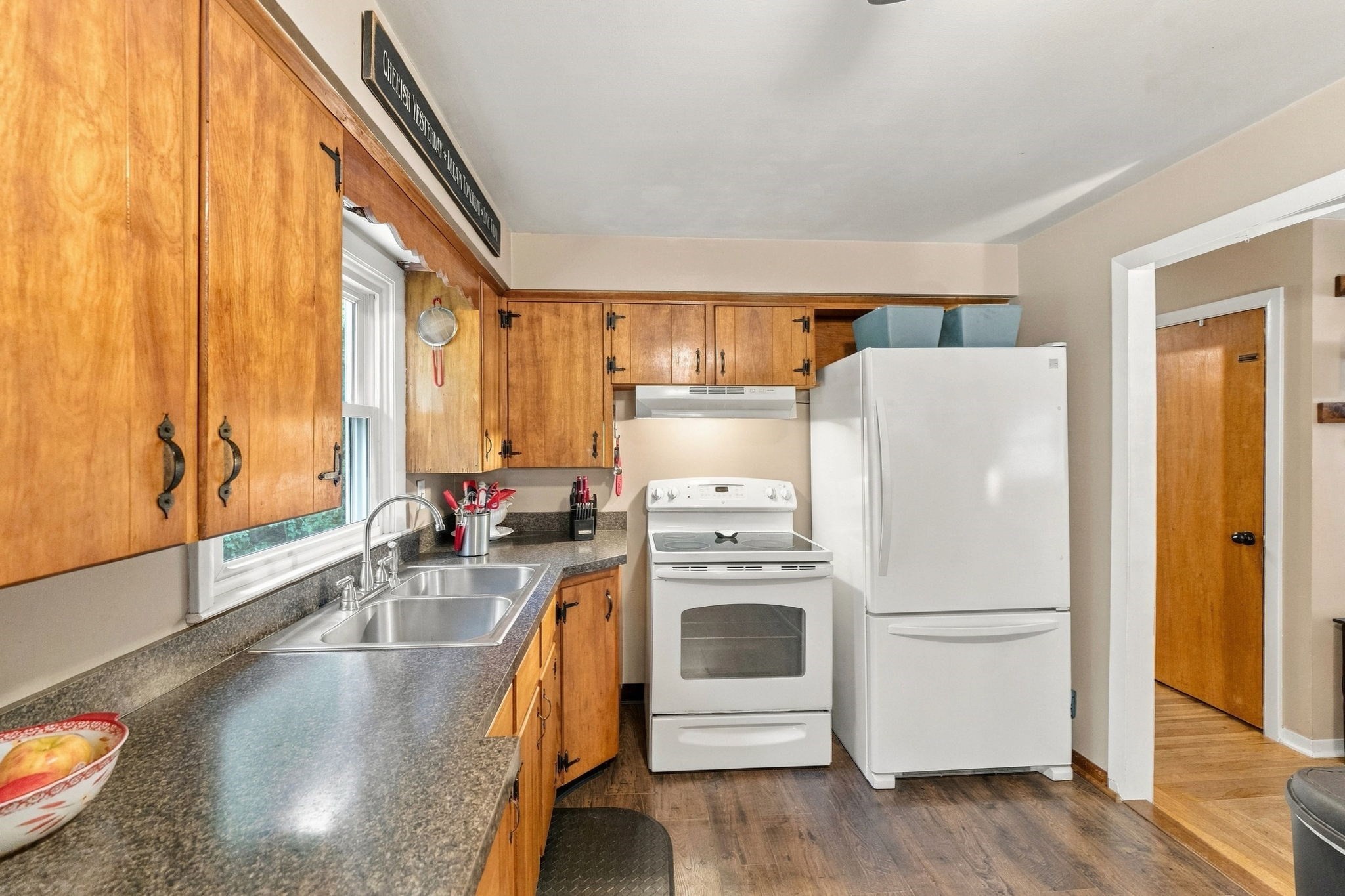 418 Millville Road Uxbridge, MA 01569 - Photo 17 of 38 Gallery Image 17