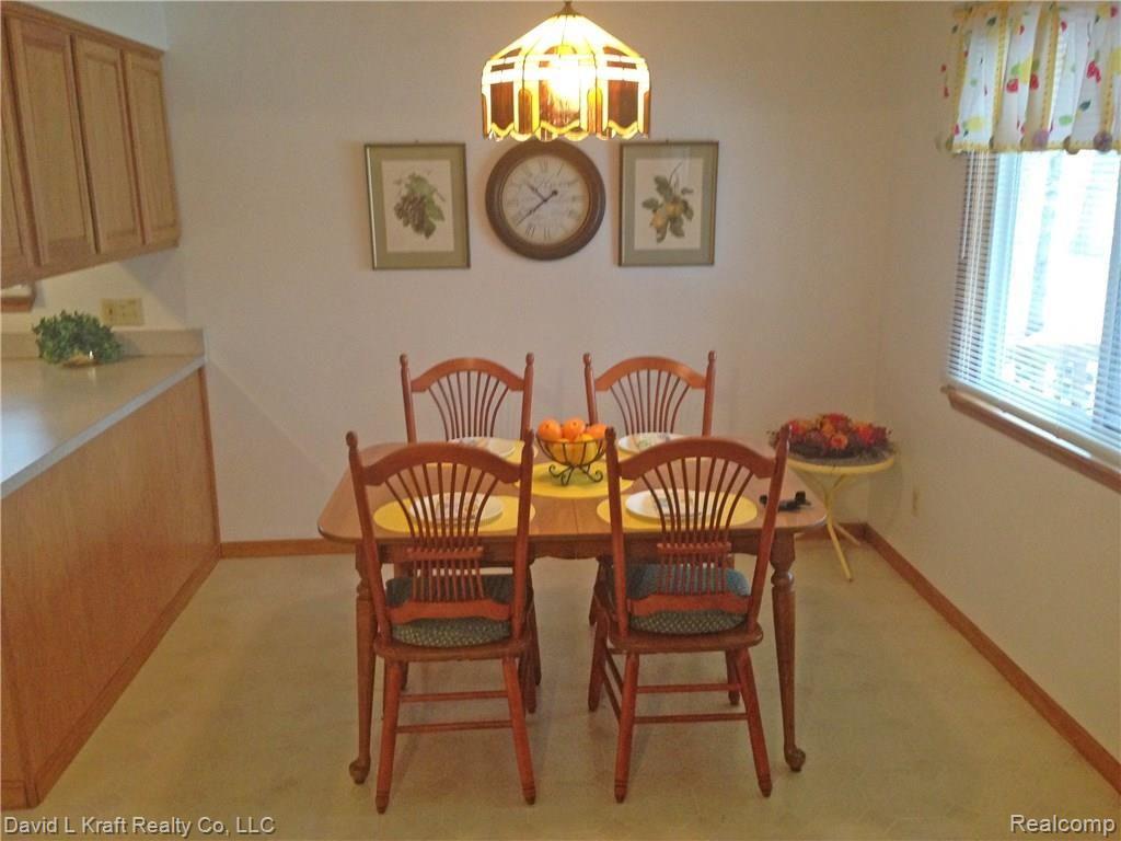 7811 Port Austin Road Pigeon, MI 48755 - Photo 4 of 11 7811PtAustinDining.JPG