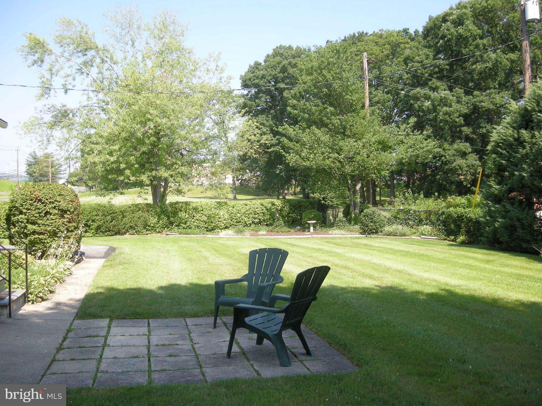 4416 Ebenezer Road Baltimore, MD 21236 - Photo 6 of 21 Patio and Yard