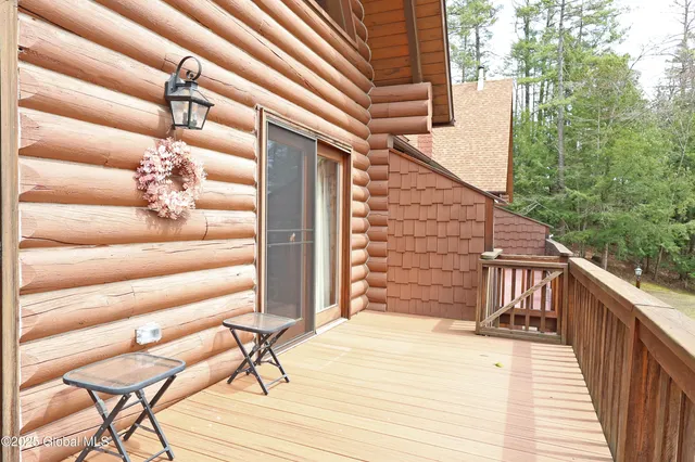 $429,000 | 108 Crystal Lake Drive, Unit 9, Horicon, NY 12815