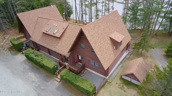 $389,000 | 108 Crystal Lake Drive, Unit 9, Horicon, NY 12815