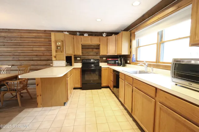 $429,000 | 108 Crystal Lake Drive, Unit 9, Horicon, NY 12815