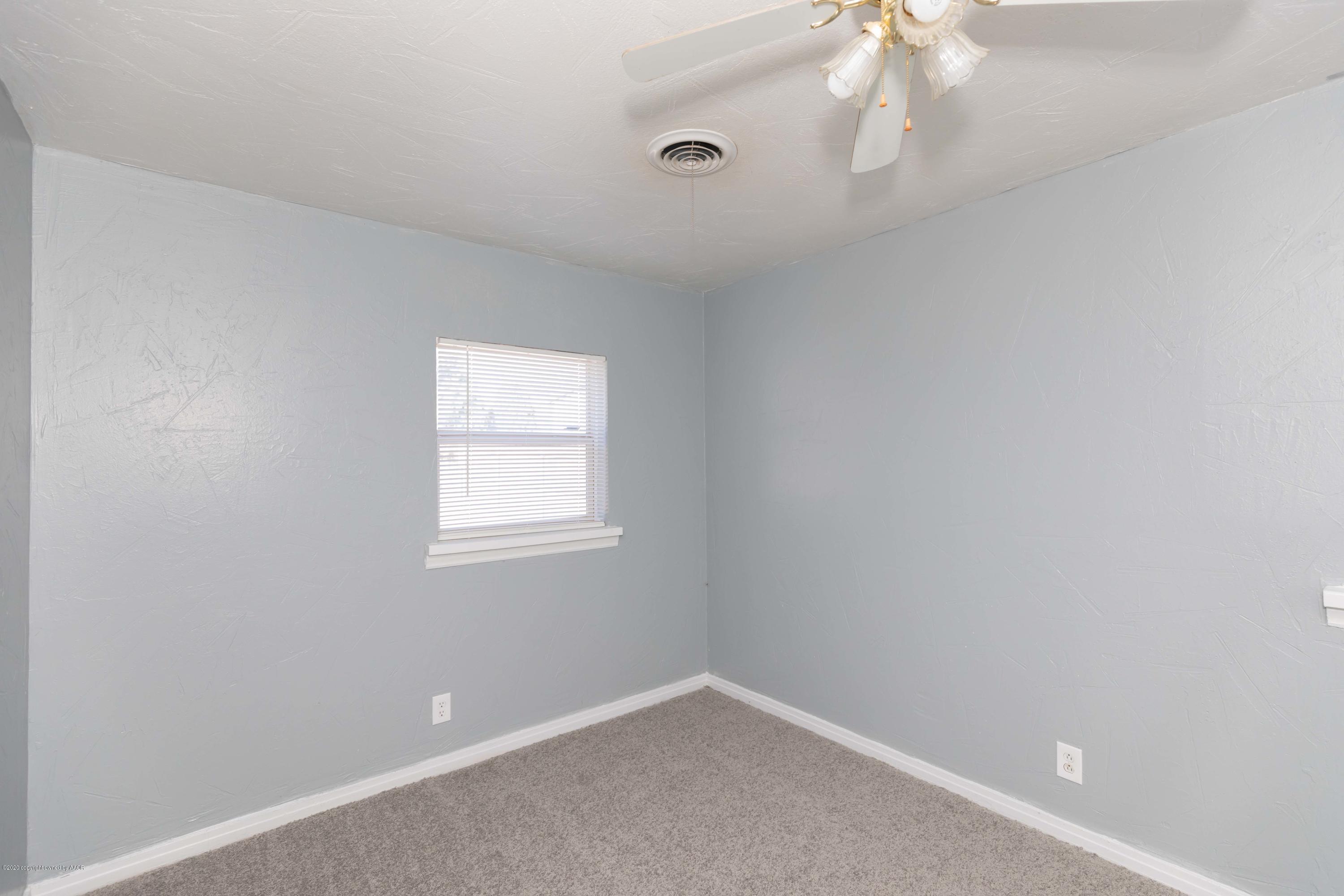 2808 Royal Road Amarillo, TX 79106 - Photo 14 of 26 BEDROOM 1 VIEW 2