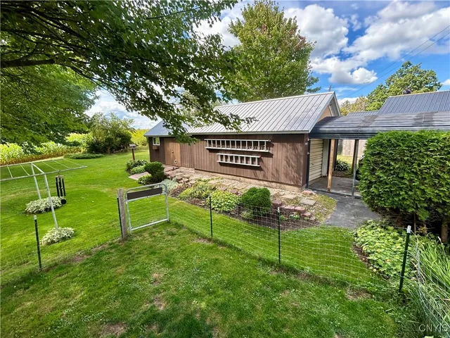 $182,000 | 9693 Highway 812, New Bremen, NY 13327