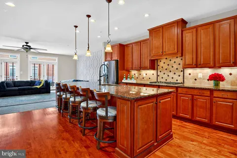 $785,000 | 505 Uptown Street, Gaithersburg, MD 20878