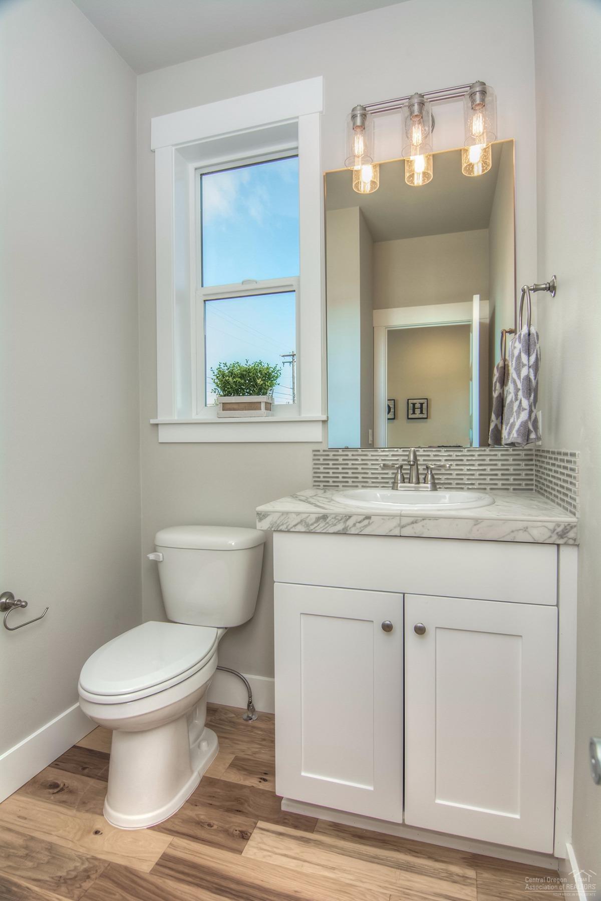 2676 Northeast Jones Road Bend, OR 97701 - Photo 4 of 20 Additional Photo