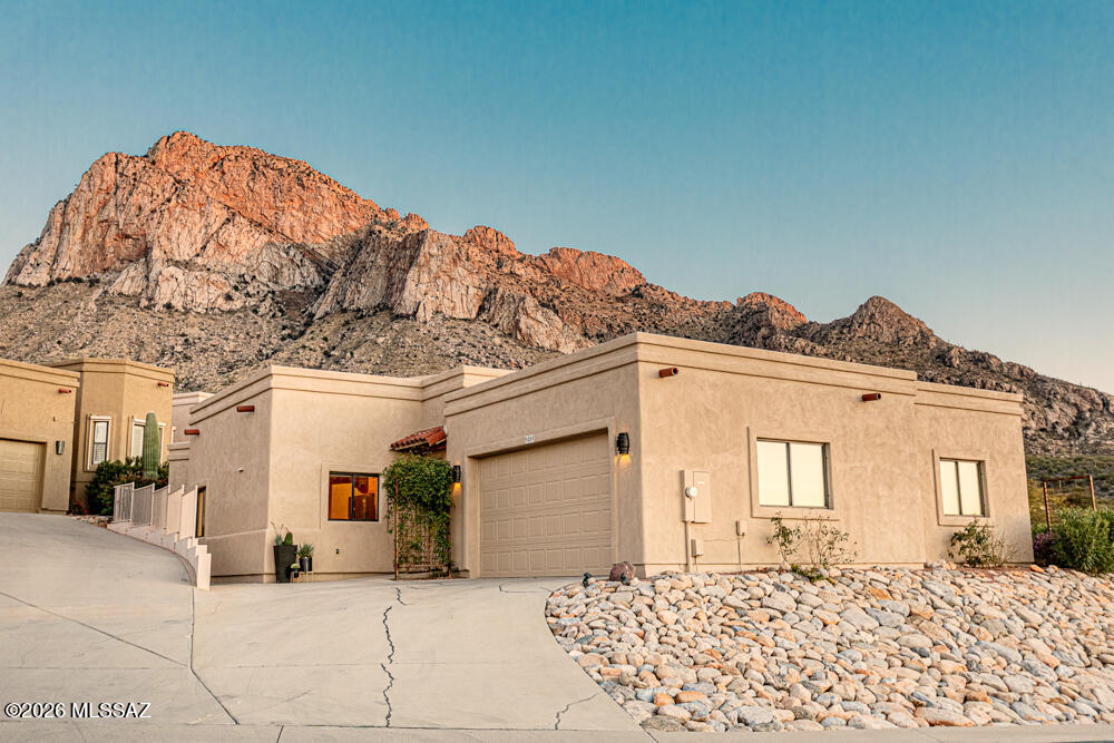 9809 North Ridge Shadow Place Tucson, AZ 85704 - Photo 1 of 27