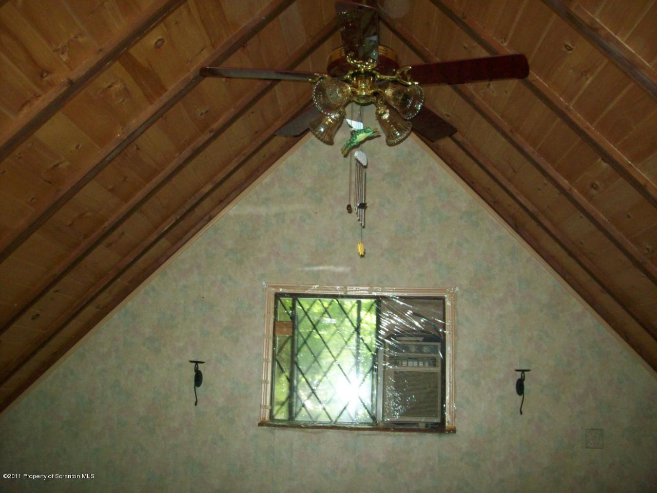 352 Tiffany Road Hawley, PA 18428 - Photo 12 of 17 Gallery Image 12