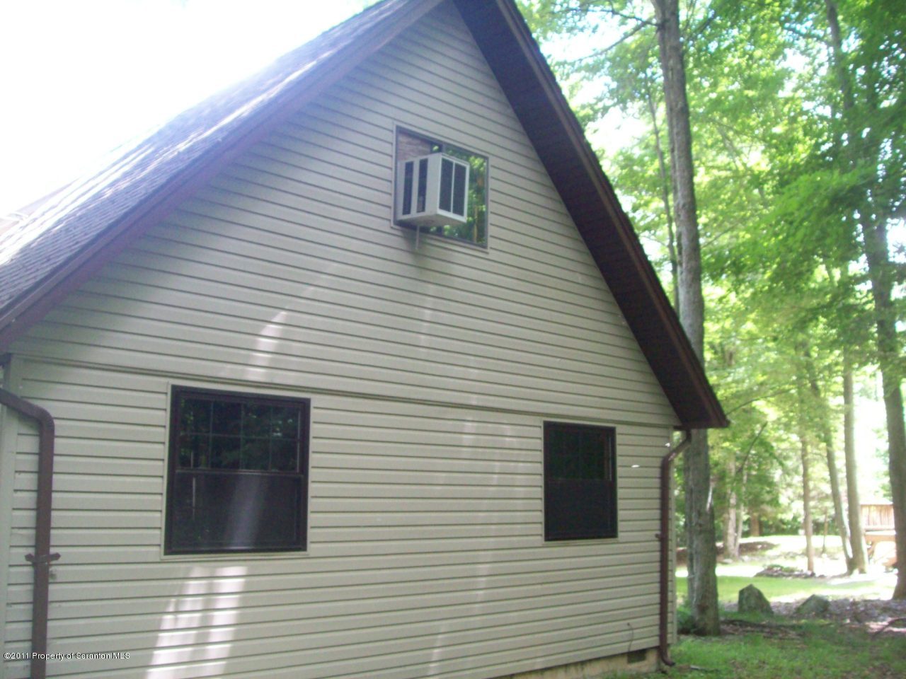 352 Tiffany Road Hawley, PA 18428 - Photo 2 of 17 Gallery Image 2