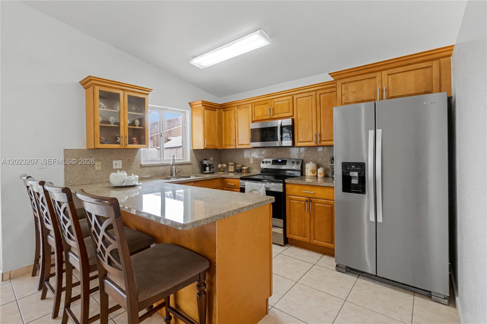 3254 West 78th Street Hialeah, FL 33018 - Photo 4 of 25