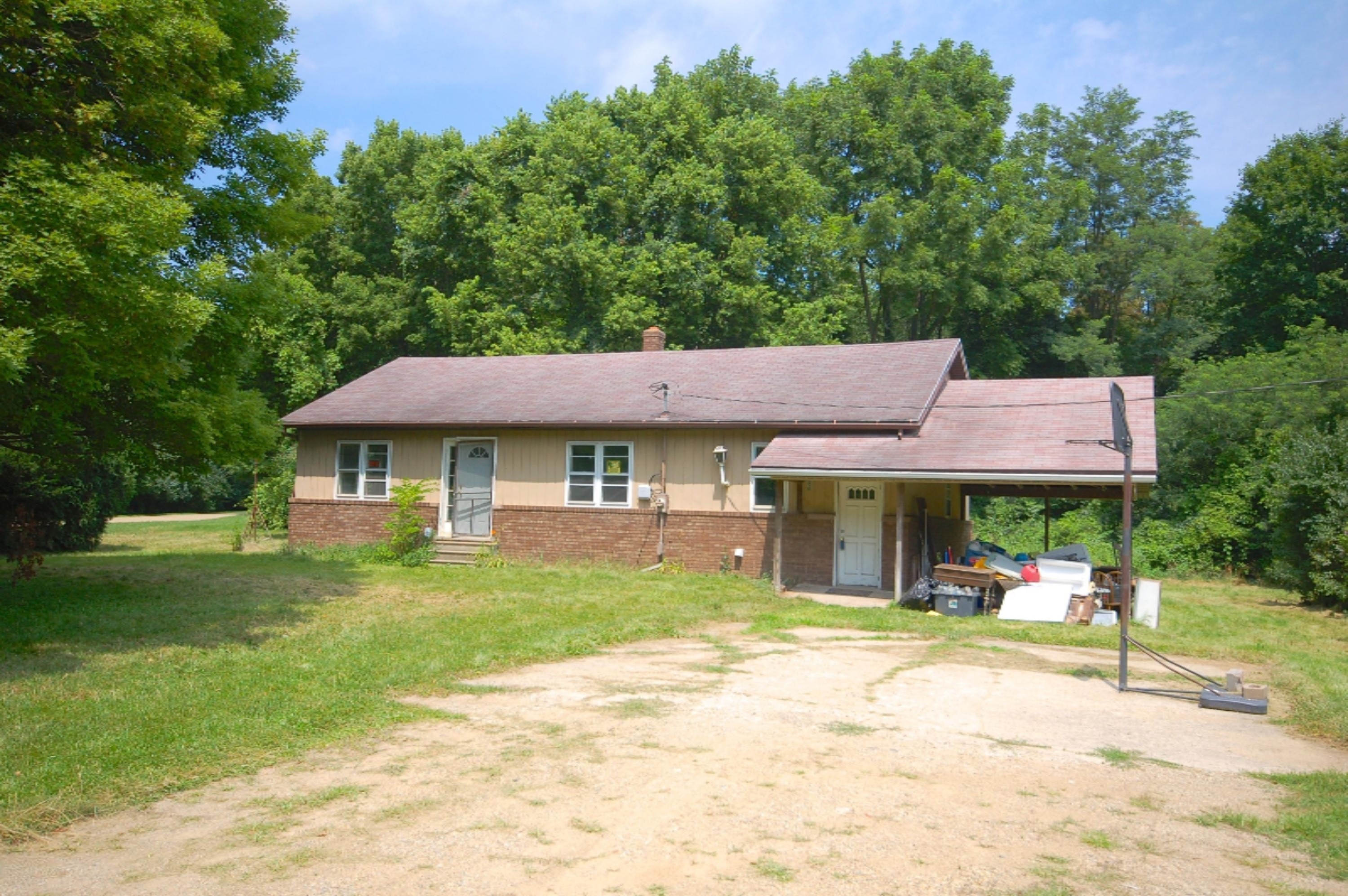 10166 Range Line Road_01