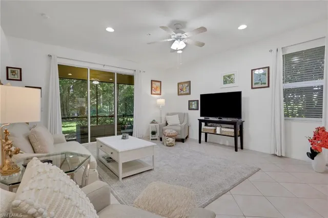 $225,000 | 3240 Cottonwood Bend, Unit 206, Fort Myers, FL 33905