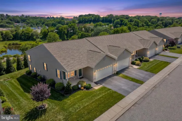 $395,500 | 131 Palomino Way, Unit 232, Red Lion, PA 17356