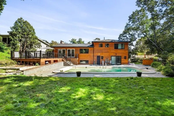 $7,500 | 93 Woodcliff Road, Brookline, MA 02467