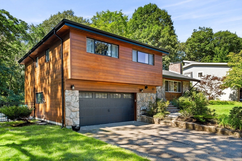 93 Woodcliff Road Chestnut Hill, MA 02467 - Photo 37 of 42