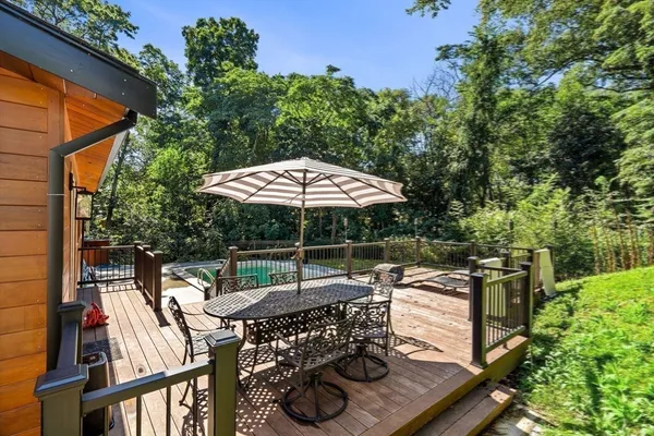 $7,500 | 93 Woodcliff Road, Brookline, MA 02467