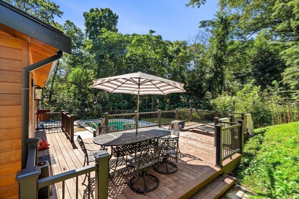 93 Woodcliff Road Chestnut Hill, MA 02467 - Photo 40 of 42