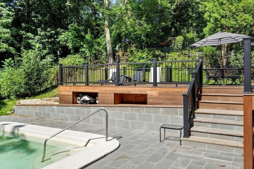 93 Woodcliff Road Chestnut Hill, MA 02467 - Photo 42 of 42