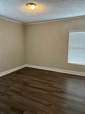 $845 | 1709 West 4th Street, Unit 1709, Freeport, TX 77541