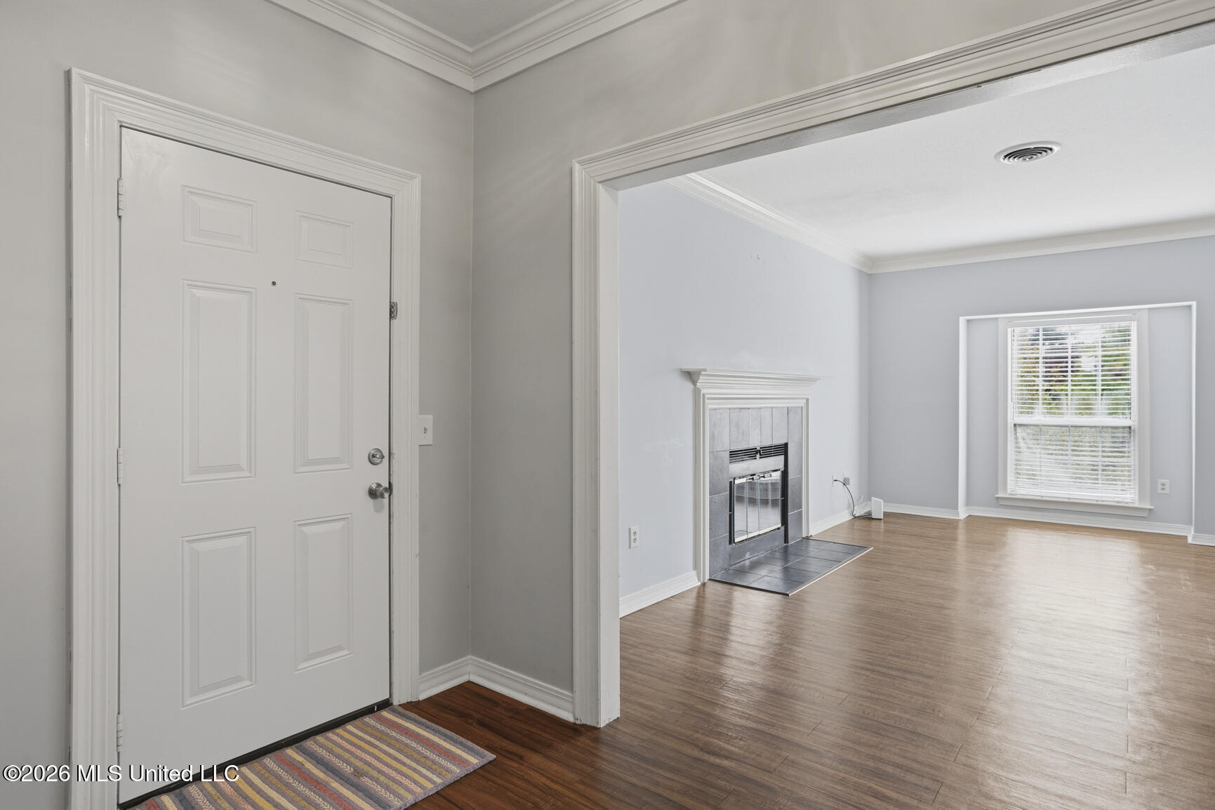 500 Northpointe Parkway, Unit 310 Jackson, MS 39211 - Photo 8 of 35 Front door entry