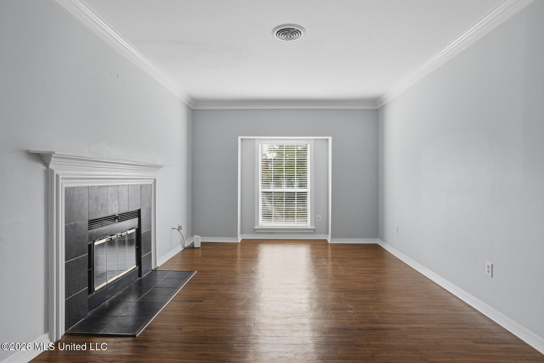 500 Northpointe Parkway, Unit 310 Jackson, MS 39211 - Photo 9 of 35 Living Room