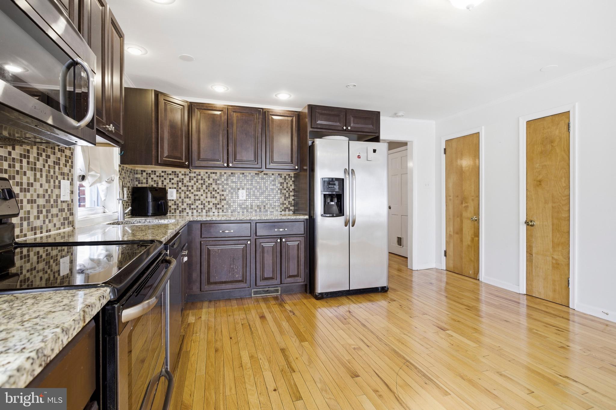 326 East Rodgers Street Ridley Park, PA 19078 - Photo 11 of 33