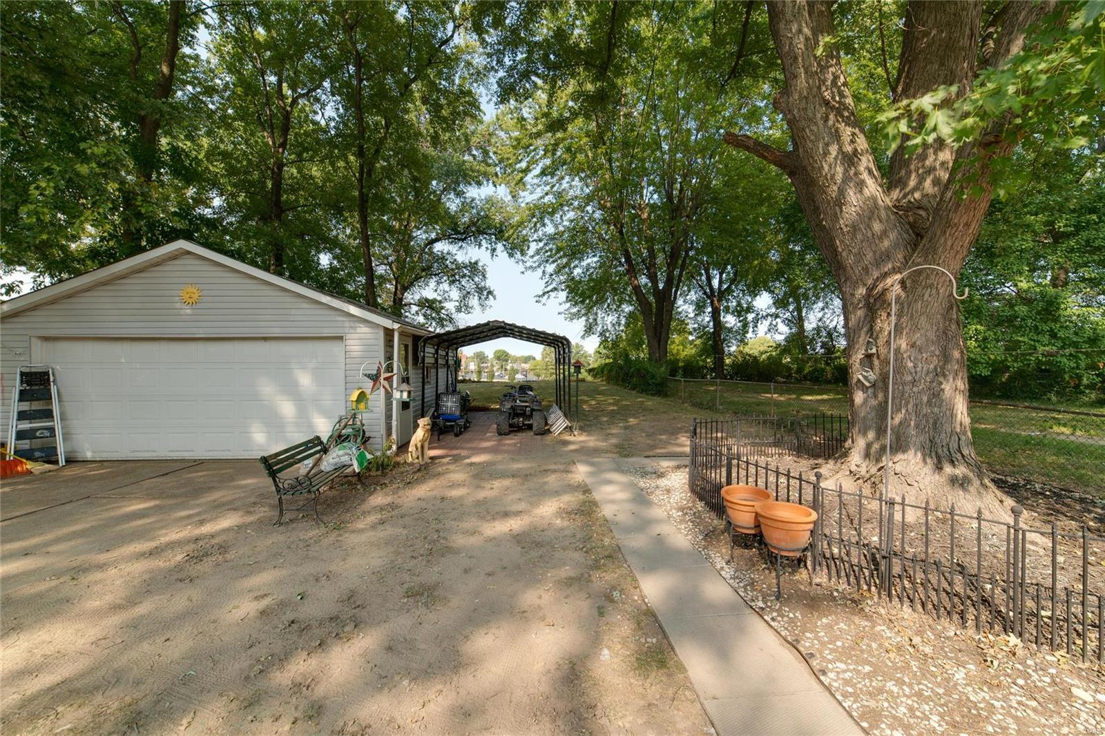 2919 Hilleman Avenue St. Louis, MO 63114 - Photo 27 of 38