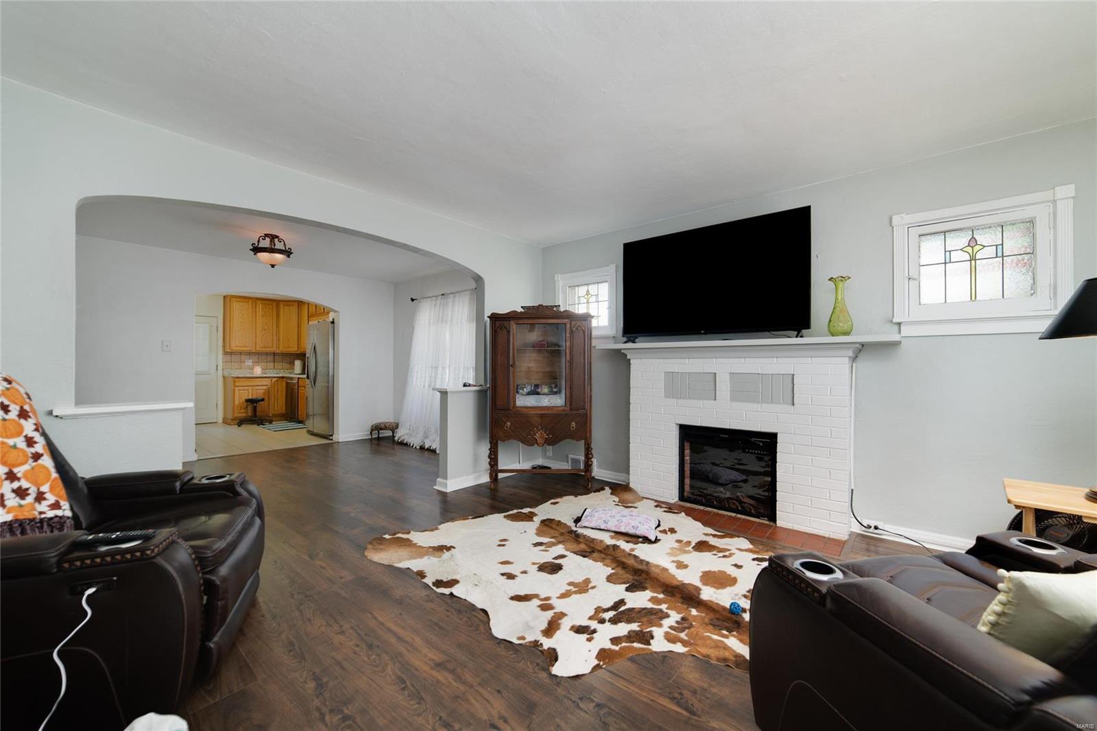 2919 Hilleman Avenue St. Louis, MO 63114 - Photo 3 of 38