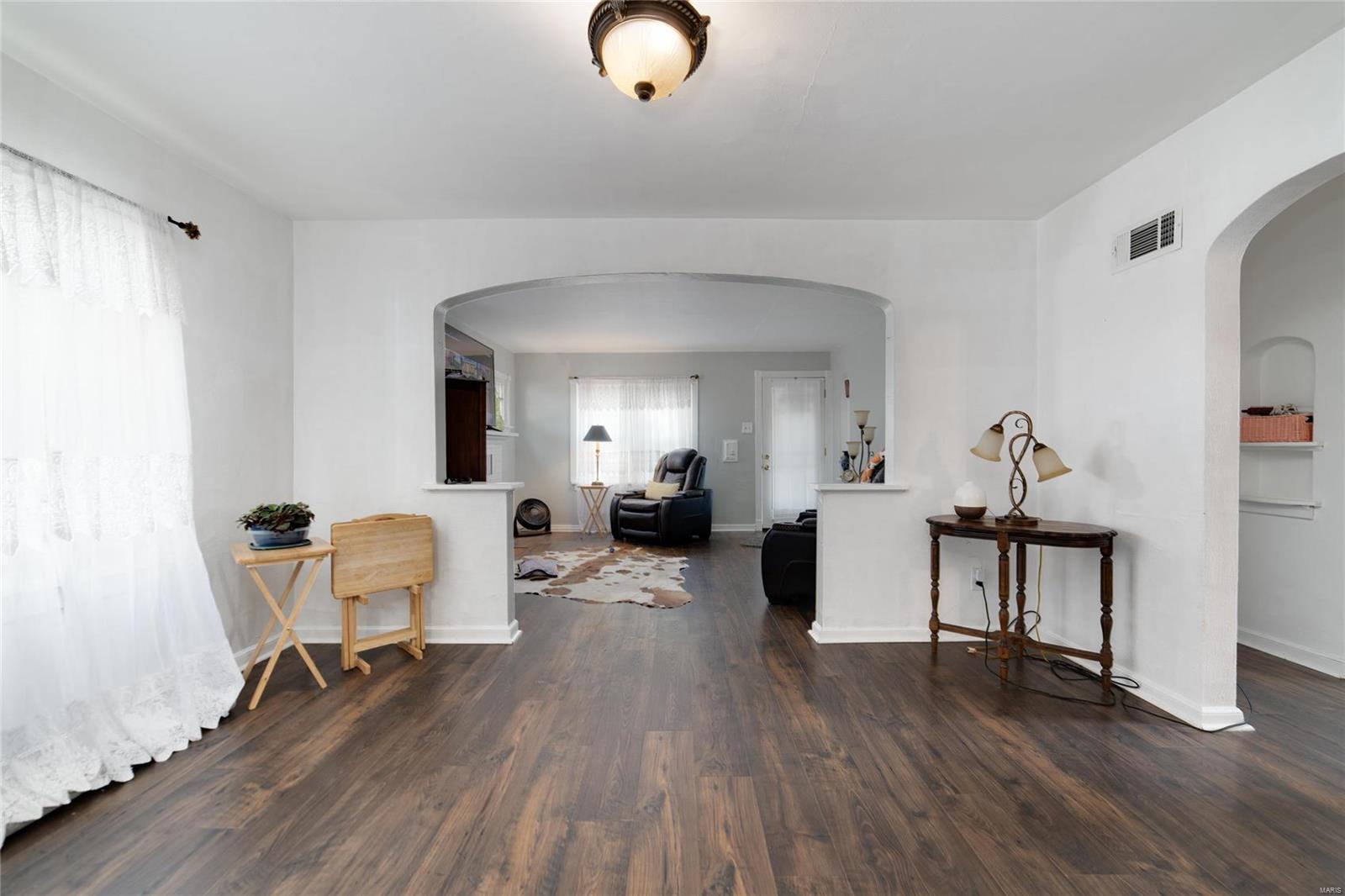 2919 Hilleman Avenue St. Louis, MO 63114 - Photo 10 of 38