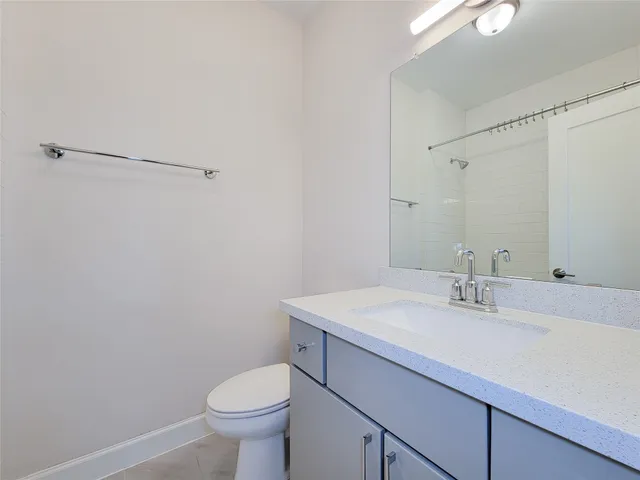 $3,300 | 845 Fisher Street, Unit E, Houston, TX 77018